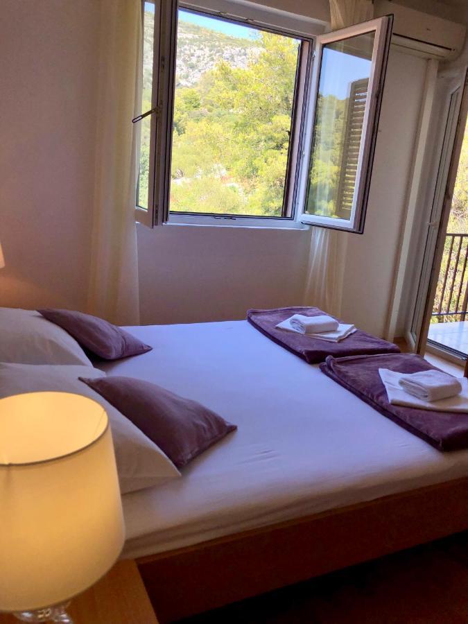 B&B Chamberlain Milna  Bagian luar foto