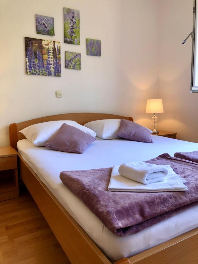 B&B Chamberlain Milna  Bagian luar foto