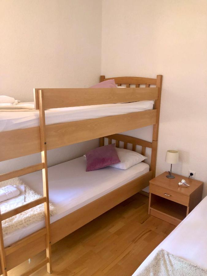 B&B Chamberlain Milna  Bagian luar foto
