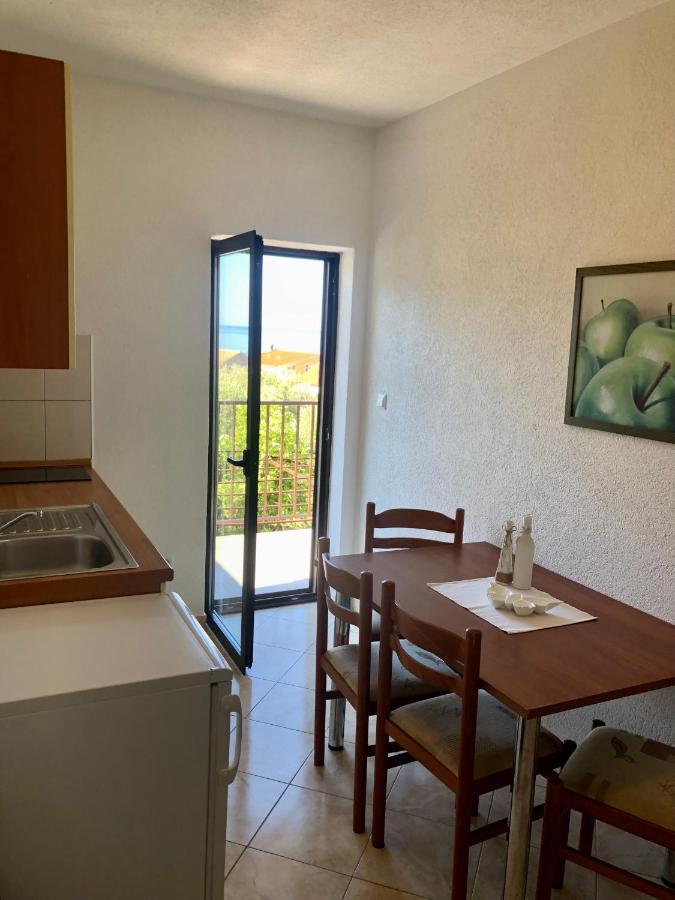 B&B Chamberlain Milna  Bagian luar foto