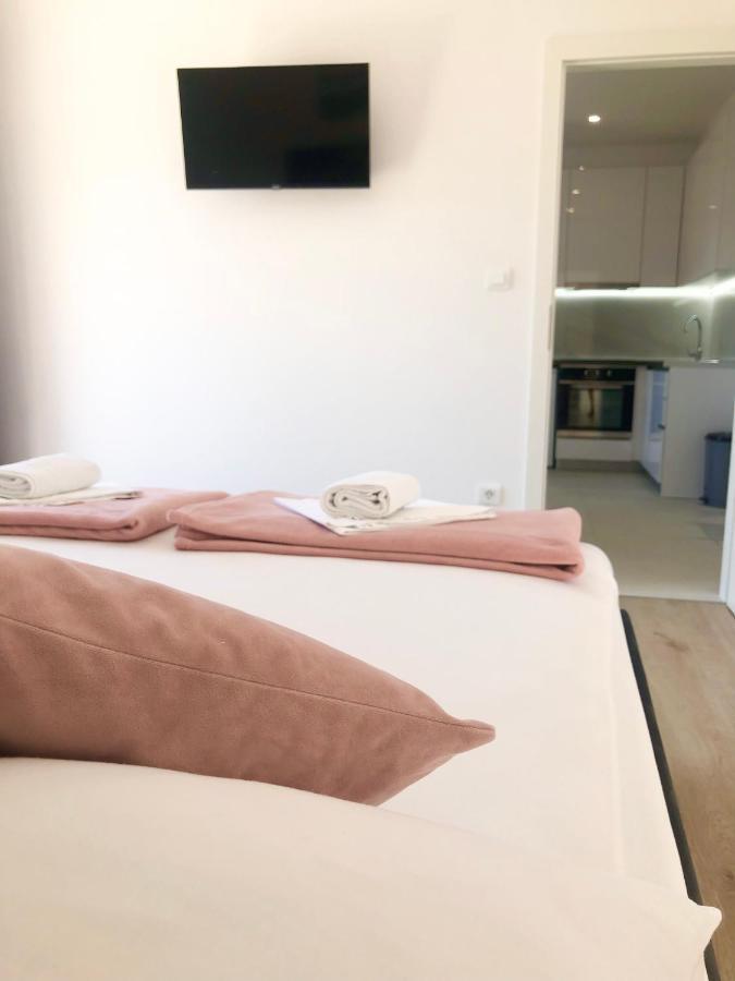 B&B Chamberlain Milna  Bagian luar foto