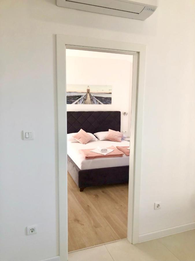 B&B Chamberlain Milna  Bagian luar foto