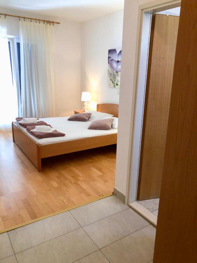 B&B Chamberlain Milna  Bagian luar foto