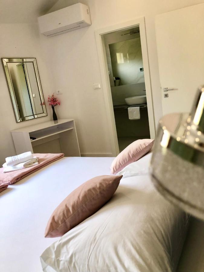 B&B Chamberlain Milna  Bagian luar foto